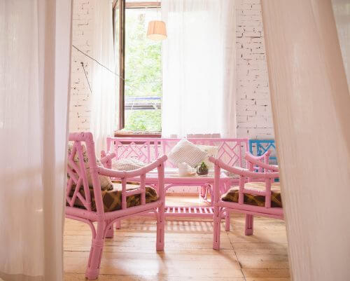 pembe renkli shabby chic oda