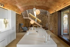 Mutfakta taş duvar kullanımı