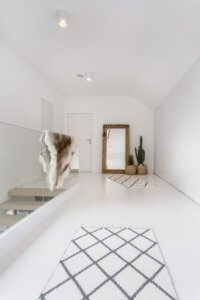 Dar Koridorları Dekore Etmek İçin 3 Fikir