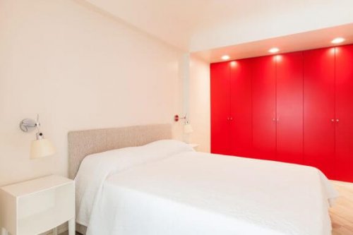 yatak odasında gömme dolap