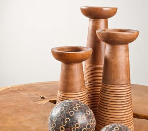 Ahşap üç adet boyun kısmı uzun mumluk