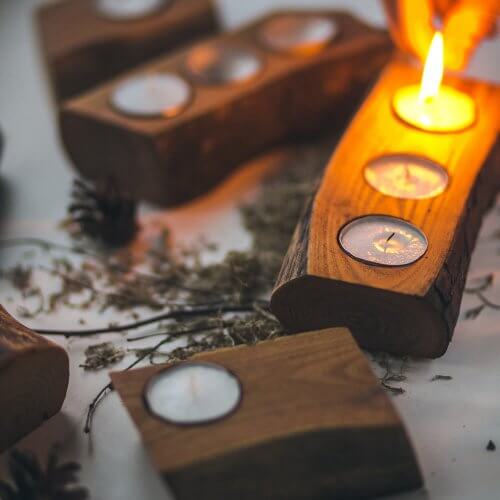 Üçlü ahşap mumluklar