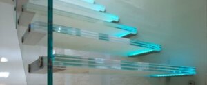Cam merdiven ışıkları