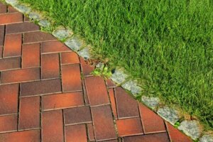 Bahçe patikaları için malzemeler