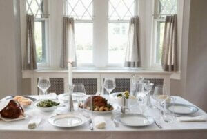 Güzel Bir Masa Kurmak İçin Göz Atmanız Gereken İpuçları