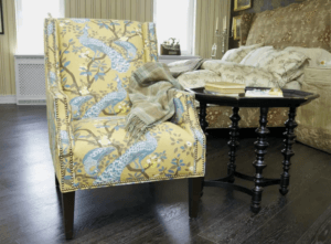 Çok Renkli Döşemeli Koltuklar: Dinamizm ve Yenilik